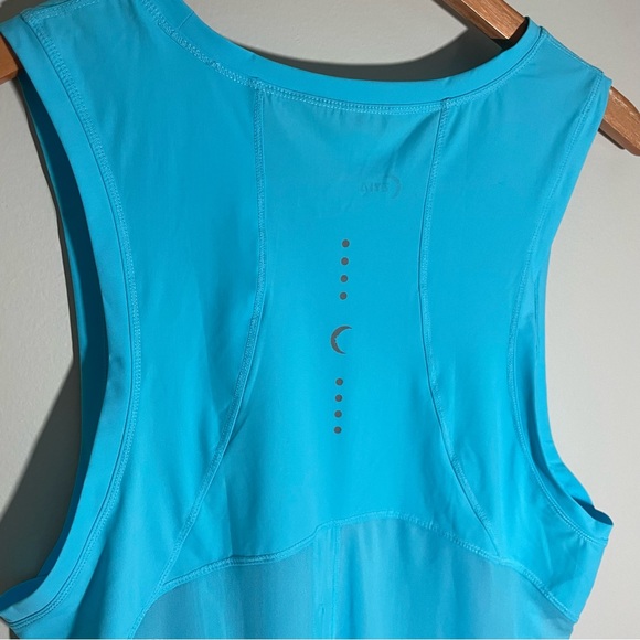 NWT Zyia Panel Split Back Mesh Tank - Picture 4 of 7